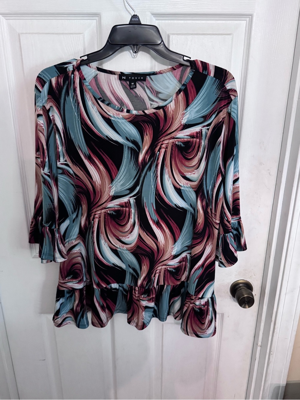 N Touch size M women’s top 3/4 sleeves